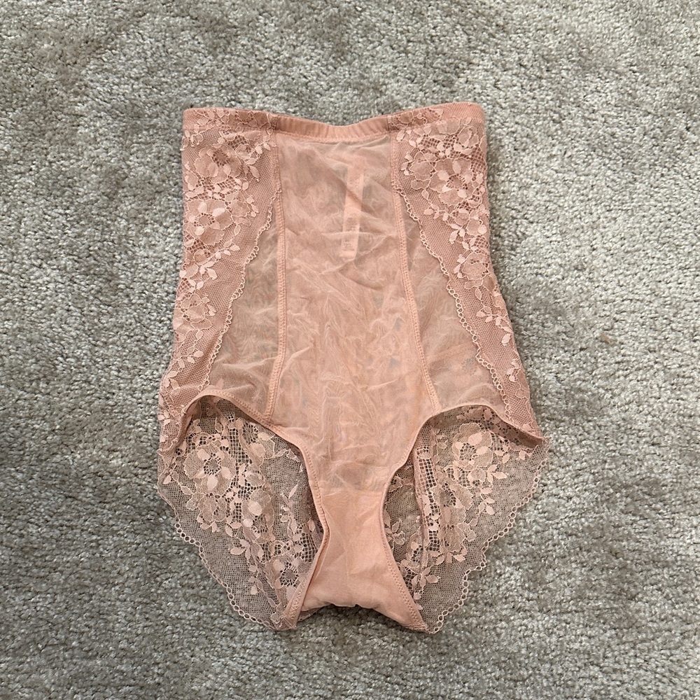 Victoria's Secret Lace Shapewear in Soft Pink